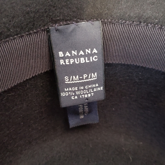 Banana Republic | Women's Hat - Picture 2 of 4